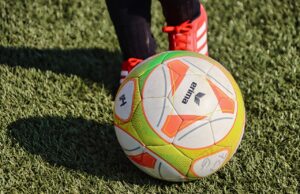 Cruzeiro vence Grêmio fora de casa e se aproxima do G-6