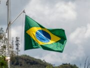 Brasil planeja taxar lucros enviados ao exterior para compensar isenção fiscal ampliada
