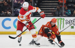 Pontuações de atraso no terceiro e OT-Ot-the-pernas de Gaothia, 4-3