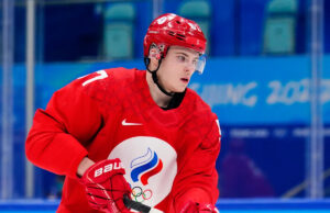 Os furacões assinaram um contrato com o principal potencial em potencial Alexander Nicishin que começa imediatamente