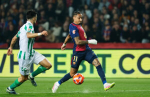 Os artilheiros se reuniram com o apresentador do Barcelona Dortmund na Liga dos Campeões. Inspeção do Aston Villa PSG