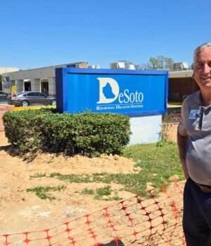 202504100400MCT_____PHOTO____US-NEWS-HEALTH-MEDICAID-JOHNSON-DISTRICT-MCT.jpg
