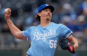 O Royals coloca o socorrista Hunter Harvey Harvey no ombro direito para a lista de 15 dias feridos