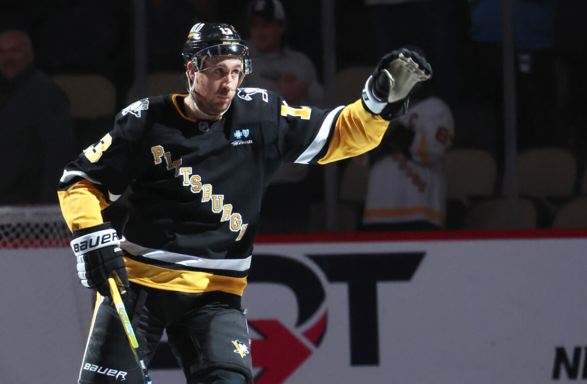 Penguins King Clansi nomeou o atacante Kevin Heis para o Memorial Trophy