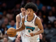 Grizzleez Ruki Gellen Wells Dunk Trys Fowl Fowl sai da maca depois de aves