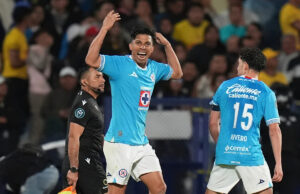 Cruise Ajul é uma pontuação dupla para avançar para a semifinal na Copa dos Campeões na Copa dos Campeões