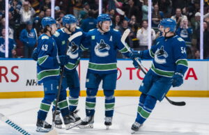 Records do franqueado Queen Hughes e Abotsford Kanks Taracars venceu com Vancouver por 2-1 vitória na prorrogação contra o tubarão