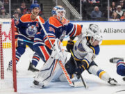 Com 4-3 vitórias no blues, desligue os óleos no play-off