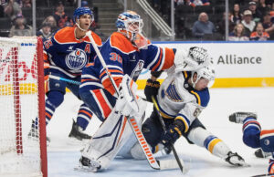 Com 4-3 vitórias no blues, desligue os óleos no play-off