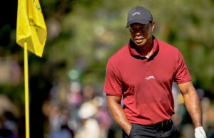 Quais mestres estão tocando em Tiger Woods? Campeões de cinco tempos Aquiles estourar