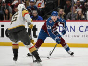 Charlie Koel marcou apenas gols no tiroteio como Avalanch por vencer por 3-2 contra as noites douradas