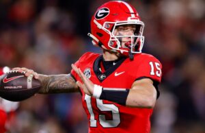 Lane Kiffin chama o ex -quarterback da Georgia Bulldogs Carson Bake