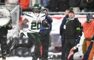 Os comandantes podem negociar com os Jets pelo Hall de Bris árabe?