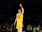 Lakers vs Mavericks: como ver os retornos de Luca Donier hoje à noite em Dallas