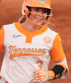 80615819007-lady-vols-softball-5876.JPG