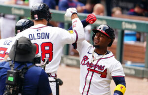 Matt Wolson e Drake Baldwin atingiram o Homer de 2 corridas porque os Bravs completaram gêmeos para derrotar por 6-2 por 3 jogos