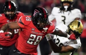 Tahaj Brooks tomado por Sincenti Bels no NFL Draft