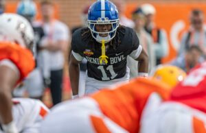 Visite Bils hospedado Maxwell Hairston