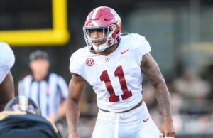 Arizona Cardinals LB Jihad hospedou Campbell