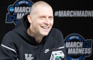 Mark Pope está interessado na estrela da FSU