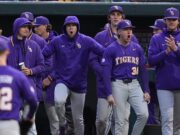 A LSU está quente no beisebol, venceu Nicole com Serge tarde