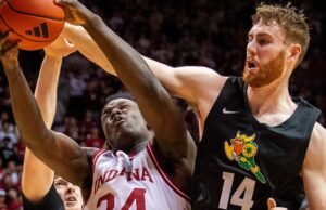 DEPS DEPS No portal de transferência para adicionar opções de pontuação no basquete de Ohio State