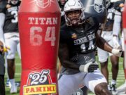 Executis Texas A&M Deswee pesa em Stewart