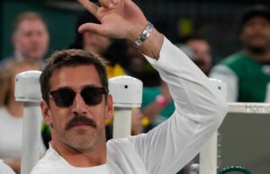 Aaron Rogers Jets e Aaron Glenn explodem quando os Steelrs estão na mistura