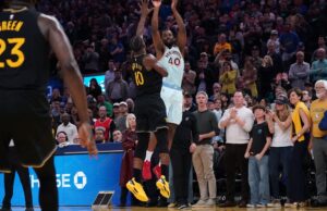 Harrison Burns, Spurs Game -Winning Buzzer Bsicadora com Stan Warriors