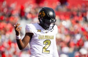 SHADER Sanders segurando treino pessoal para gigantes