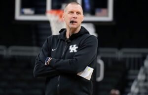 Pope Stears Kentucky Mark em direção ao modelo John Calipari para a Flórida