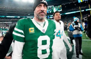 Steellers estão jogando um jogo perigoso esperando por Aaron Rogers