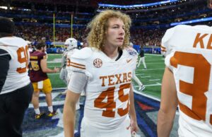 Texas Longhornos Kicker entra no portal de transferência de Bert Oburn
