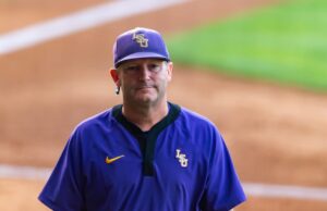 Como Ashton Larson começou a ganhar o Basbol LSU contra o Alabama