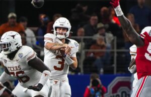 Sehacs passado 2025 NFL Mock Select Texas Qub Queen Yurs