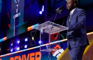 Classificação de Draft da NFL do Broncos restante por 3 dias
