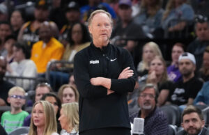 O que há de errado com o Suns com o Sanad na temporada solitária de Mike Budoenhologist?