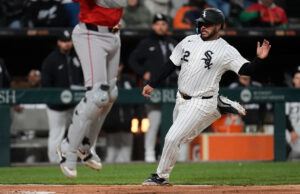 Meias brancas param o slide de 8 jogos, enquanto o Red Sox recebeu 11-1 de roteamento Taylor recebeu 3 hits