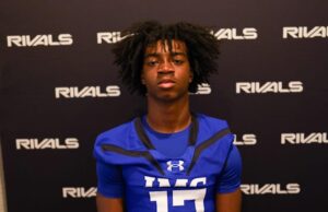 Oklahoma State Cowboy DB Recruit AJ Sign ‘Verifique todas as caixas’