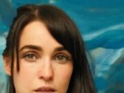 O artista, 31, pegou o coquetel de drogas e álcool antes de pular na trilha do tubo e acertar o trem, ouvindo a pesquisa