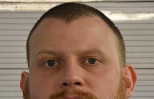 No momento em que um muçulmano se converte à mesquita que planejava matar a mesquita e matar os estudiosos anti -terror islâmicos porque ele foi condenado à prisão perpétua