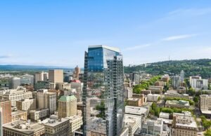 A decisão de fazer o impressionante hotel Ritz-Carlton nos subúrbios Portland termina em lágrimas