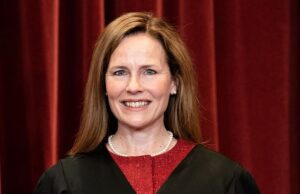 A justiça conservadora do MAGA, Amy Koni Barrett