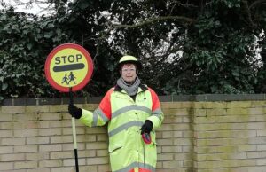 Eu estava sofrendo de câncer de mama há alguns meses – e ainda estou ansioso pelo meu tratamento: pacientes pacientes afirmam que os pedidos de backlogs do hospital e o déficit da equipe arriscaram suas vidas