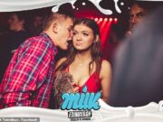 O meme de ‘Boring Club Girl’ é finalmente sua declaração … e revela o que aconteceu na foto que a fez famosa