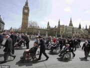 A marcha militar foi rejeitada pelo Conselho para ser ‘muito elite’ no 5º aniversário do dia VE