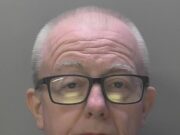 O motociclista de 21 anos matou o motorista não licenciado ao fazer uma inversão de marcha no banheiro para ir ao banheiro