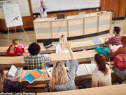 O aluno da UNI perdeu a marca depois de não incluir o reconhecimento do país em uma de sua avaliação final: ‘Estou dando US $ 60.000 para este diploma!’