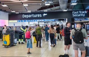 Os alertas de emergência são esperados de férias como atraso de voo em 25 anos neste verão