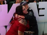 A mãe de um menino morreu em um câncer inelegível disse que pintou tatuagem